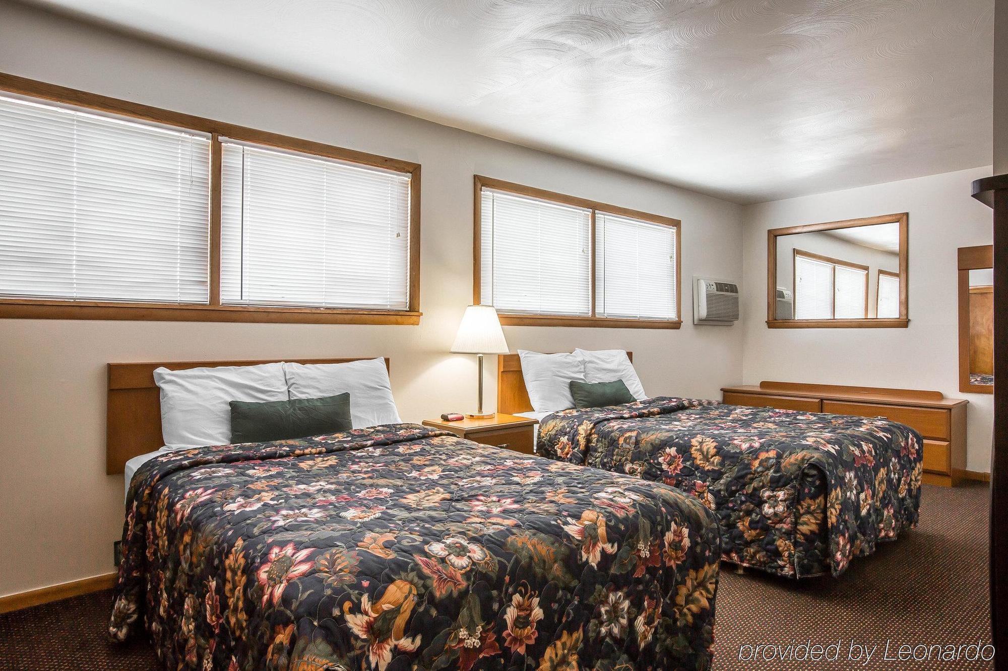 Malone Inn Extérieur photo