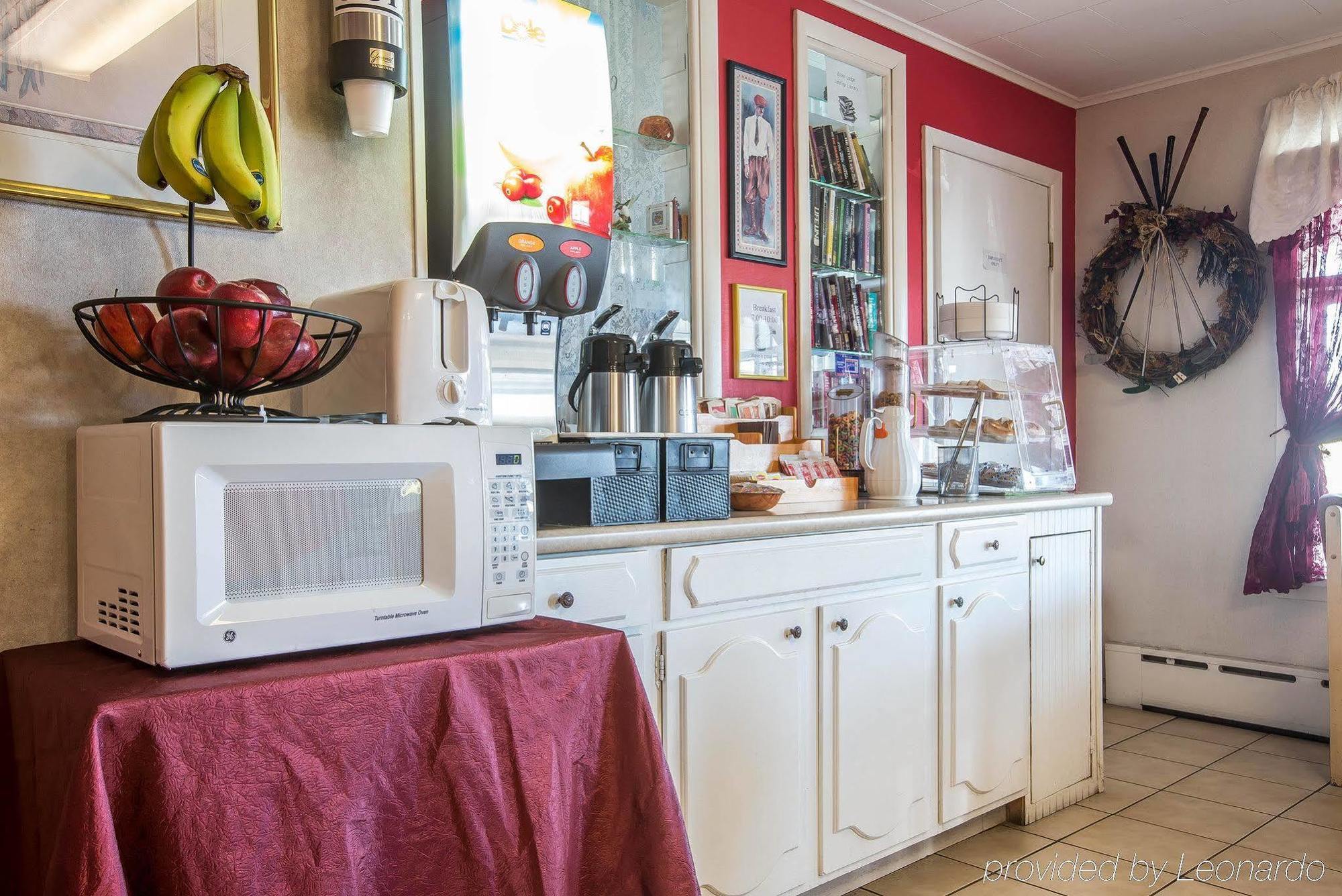 Malone Inn Extérieur photo